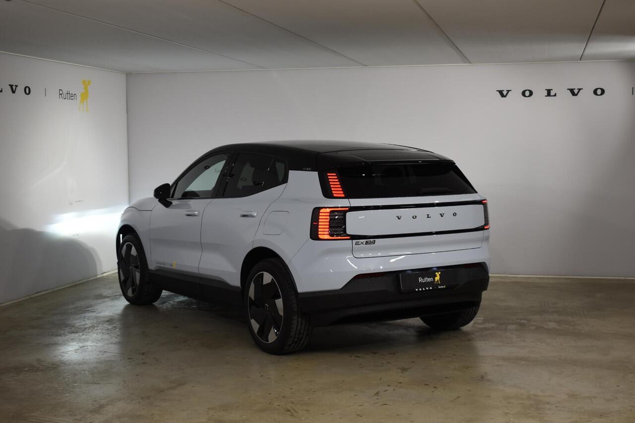 Volvo EX30 272PK Single Motor Extended Range Plus 69 kWh / Extra getint glas / Climate pack / Cloud Blue