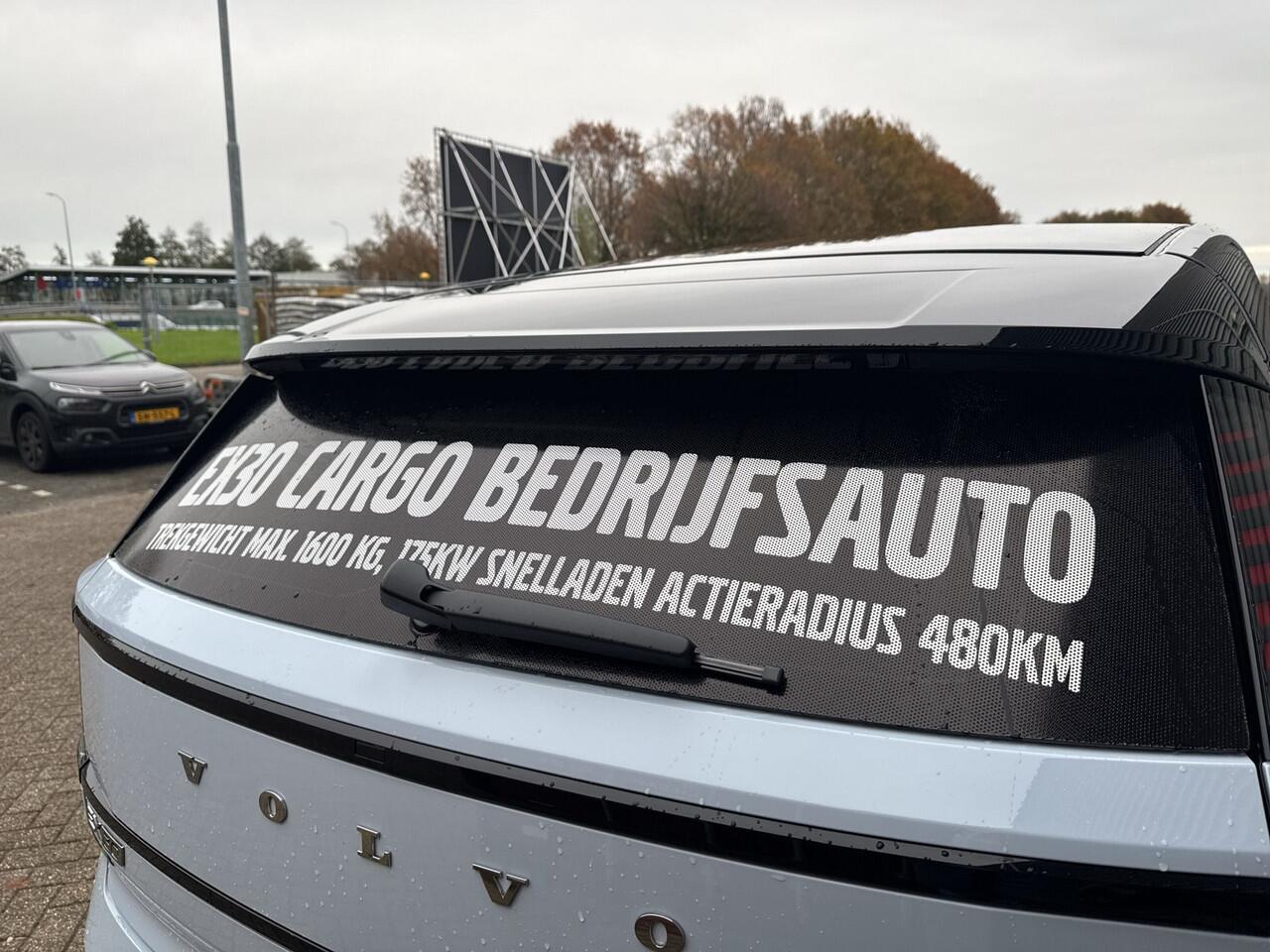 Volvo EX30 Extended Range Plus 69 kWh / Volvo EX30 Cargo Bedrijfsauto /