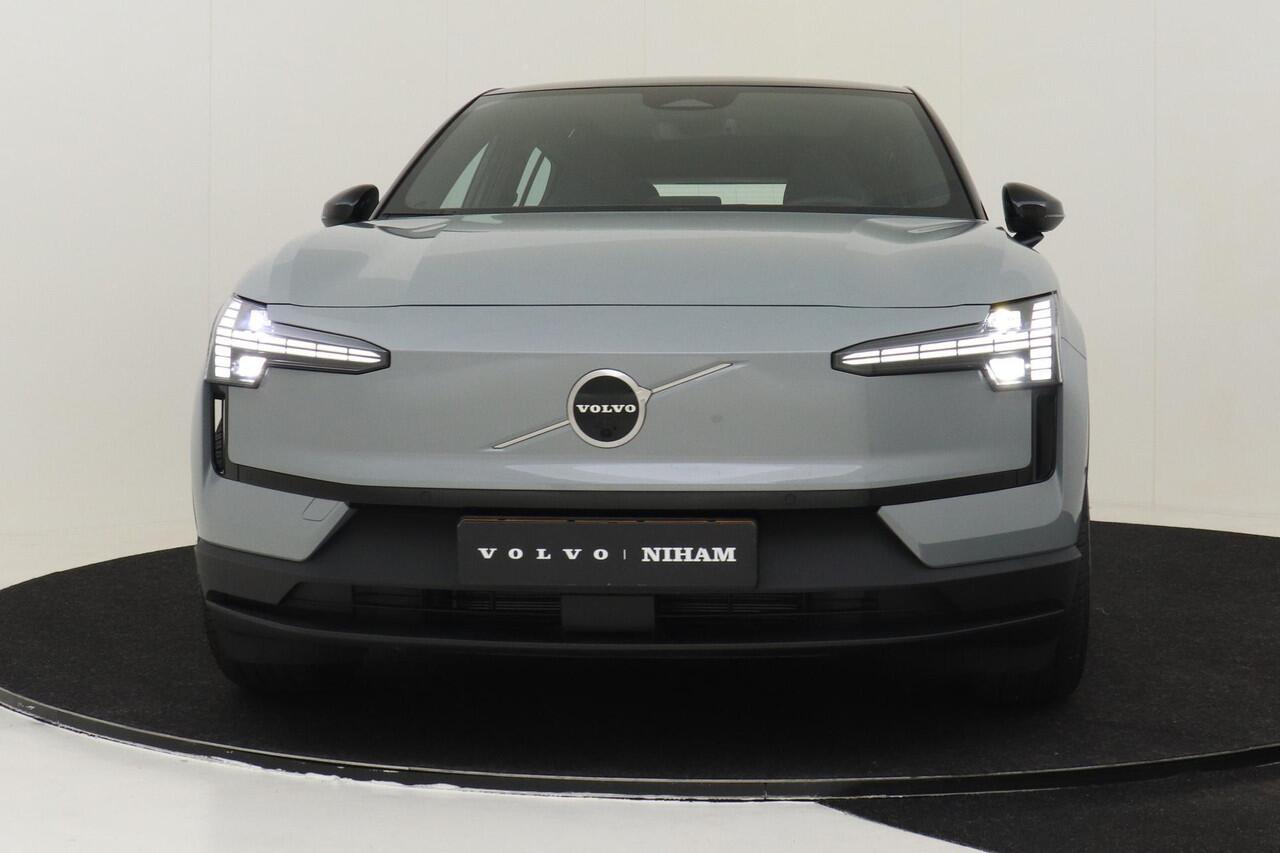 Volvo EX30 SINGLE MOTOR EXTENDED RANGE PLUS 69 kWh -CAMERA|HARMAN/KARDON|ADAP.CRUISE|BLIS