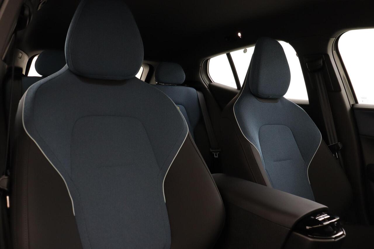 Volvo EX30 SINGLE MOTOR EXTENDED RANGE PLUS 69 kWh -CAMERA|HK-AUDIO|ADAP.CRUISE|BLIS|20"