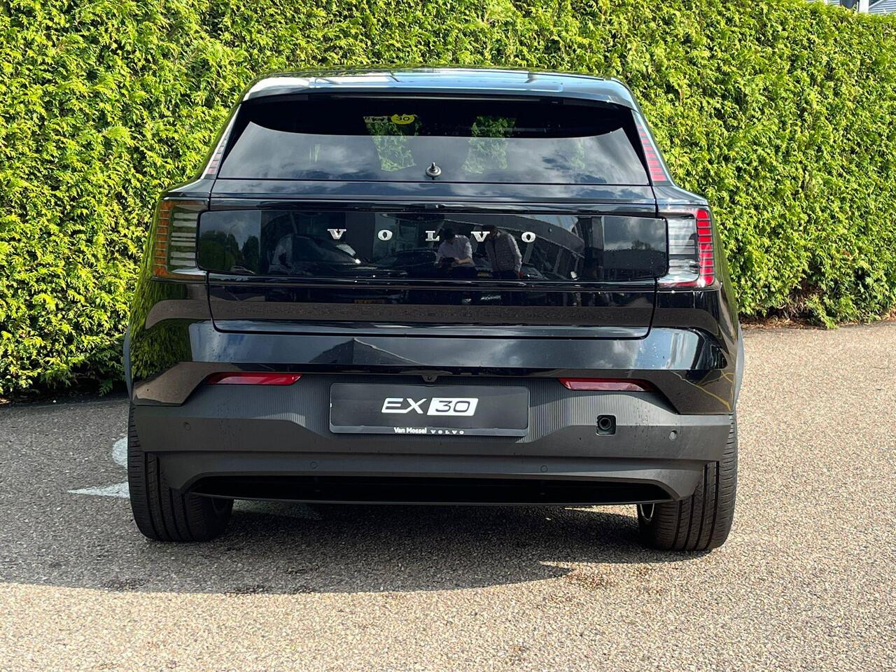 Volvo EX30 Single Motor Extended Range Plus 69 kWh | nieuw uit voorraad | LAAGSTEPRIJS garantie