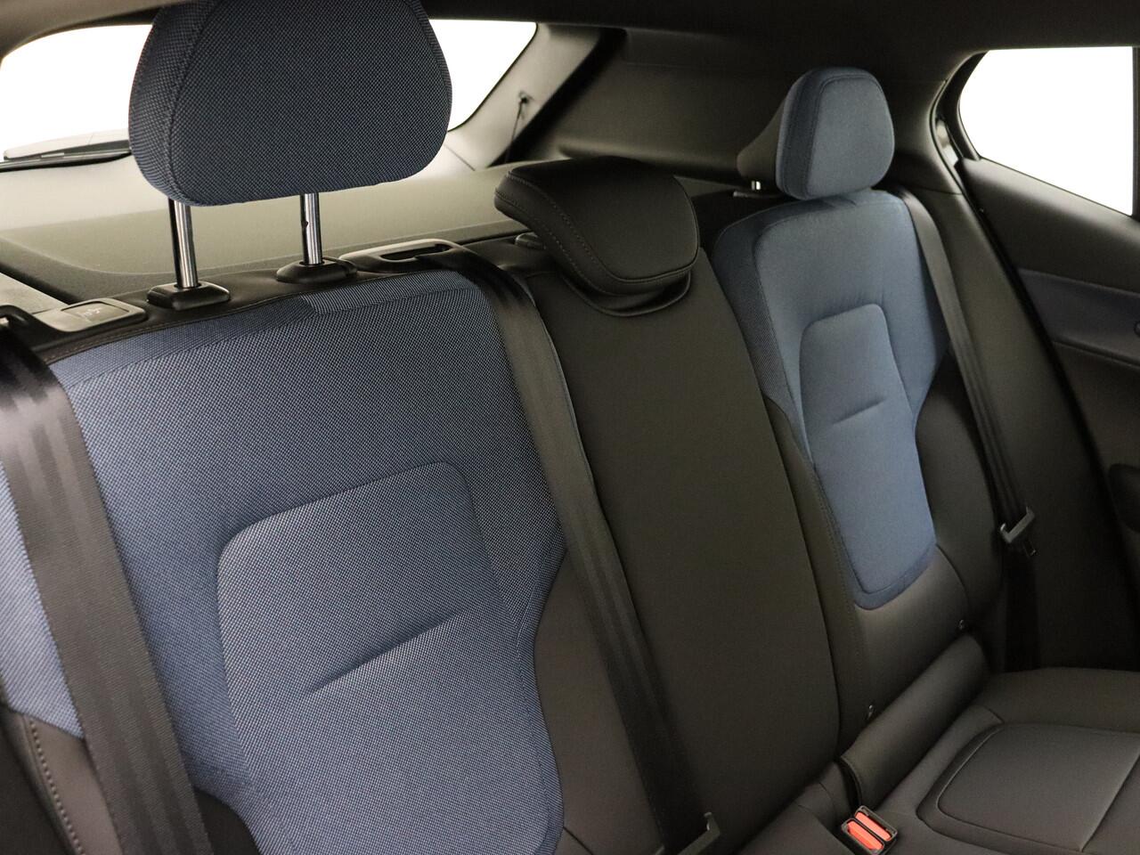 Volvo EX30 Extended Range Plus / NIEUW / DIRECT LEVERBAAR / 20'' / METALLIC LAK / ACC / BLIS / ELEKTR. ACHTERKLEP /