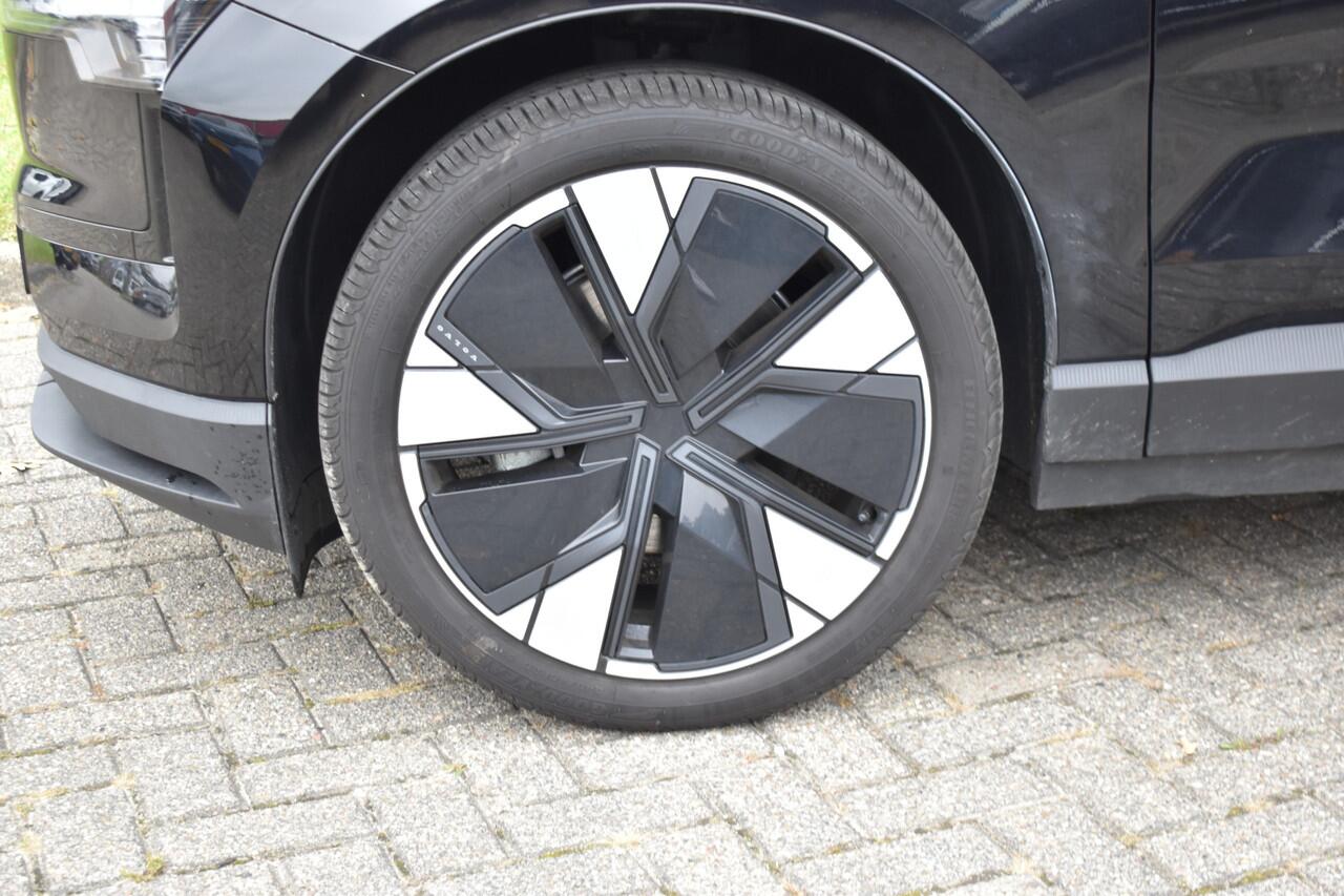 Volvo EX30 Extended Range Plus 69 kWh | ACC | H&K | Blis | Camera | 19'LMV Camera