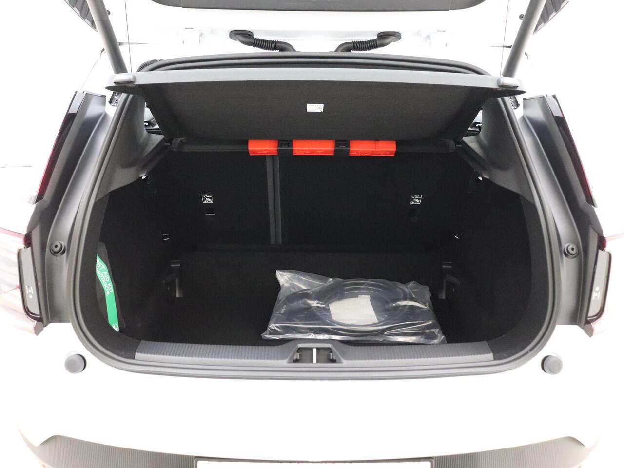 Volvo EX30 Extended Range Plus / El. Achterklep / Adapt. Cruise / BLIS / PDC + Camera /