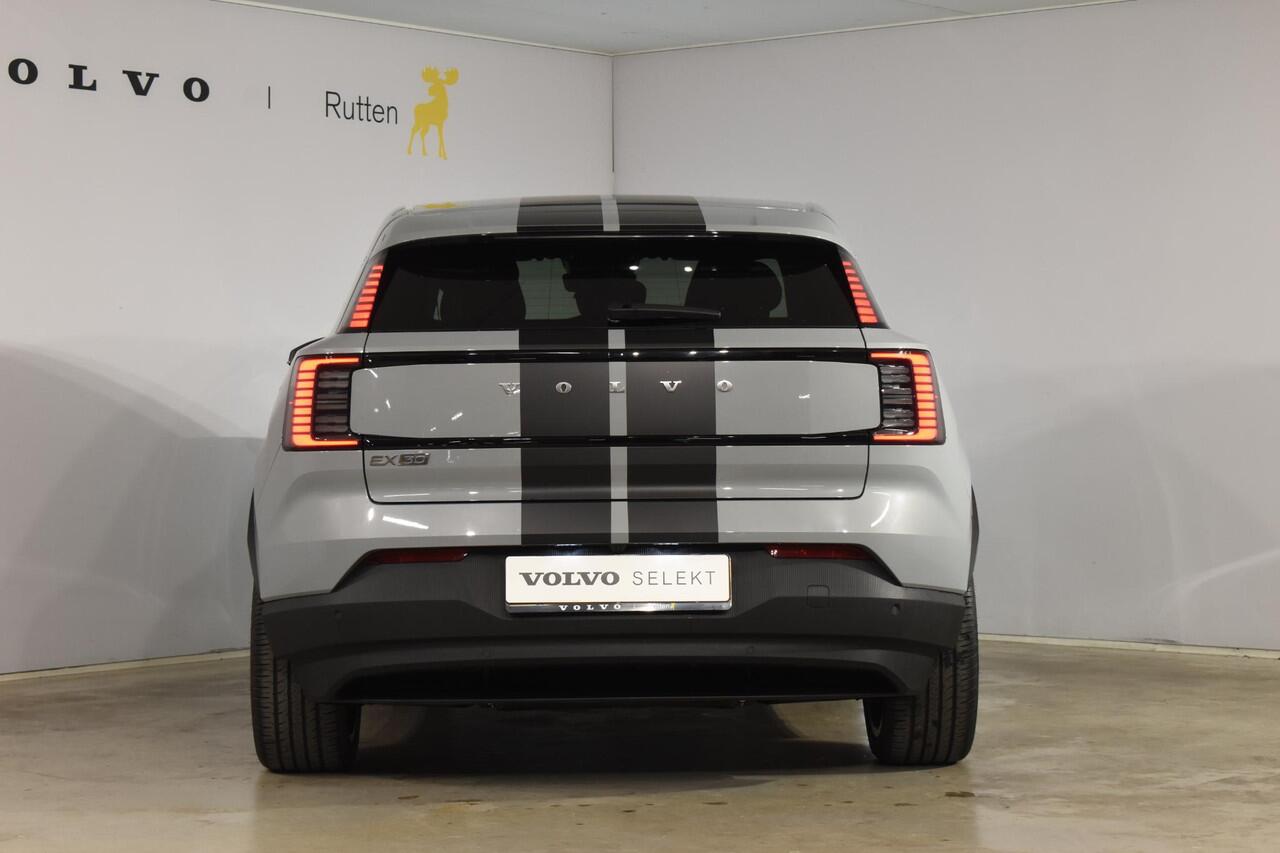 Volvo EX30 272PK Single Motor Extended Range Core / Adaptieve Cruise Control/ Climate Pack / Extra getint glas / Dodehoek Detectie / Parkeersensoren/ Achteruitrijcamera/ Warmtepomp/ Google Services/