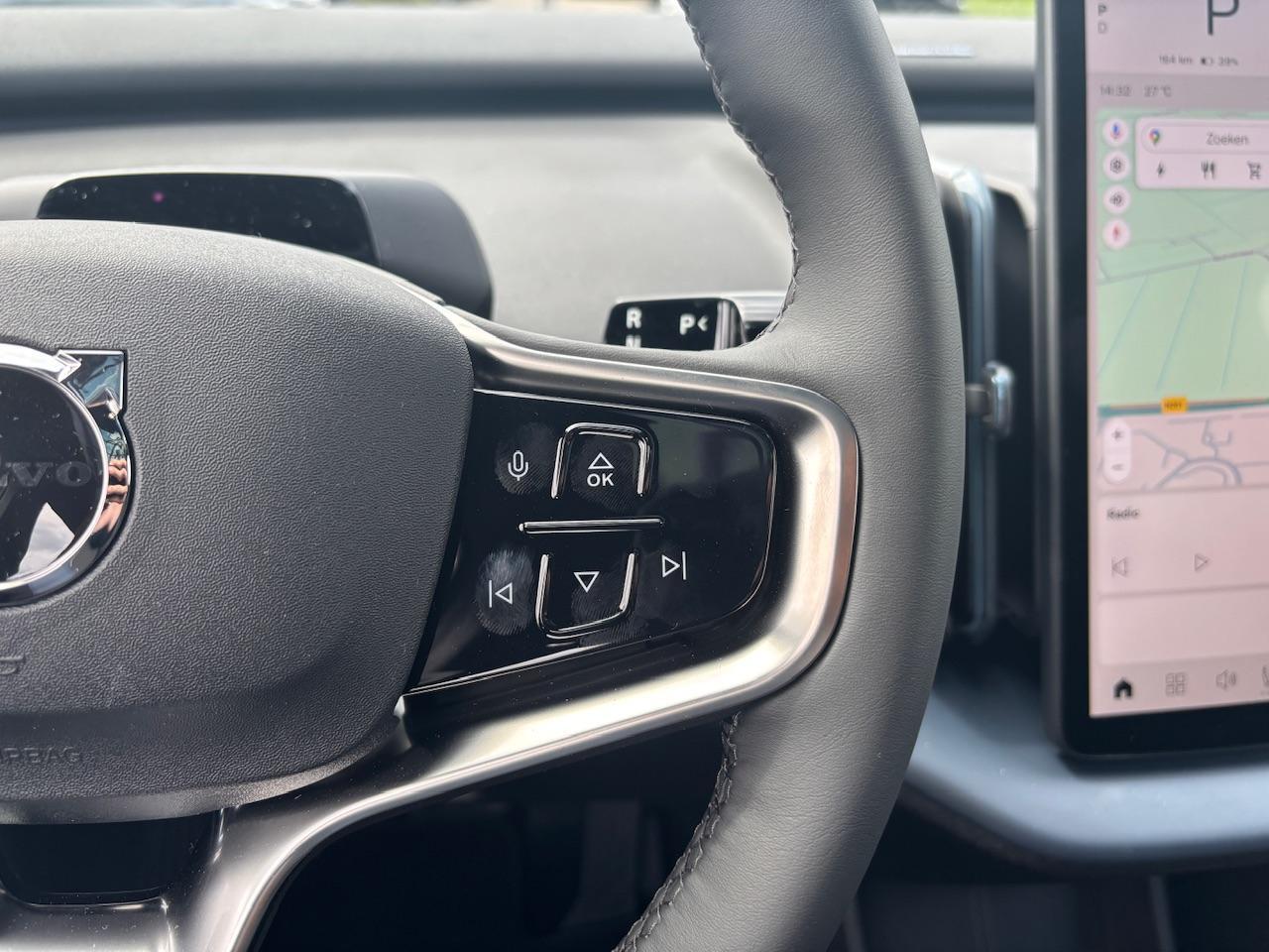 Volvo EX30 Cross Country Twin Motor Performance Ultra 69 kWh | Panoramadak | 360 Graden Camera | Harman/Kardon |