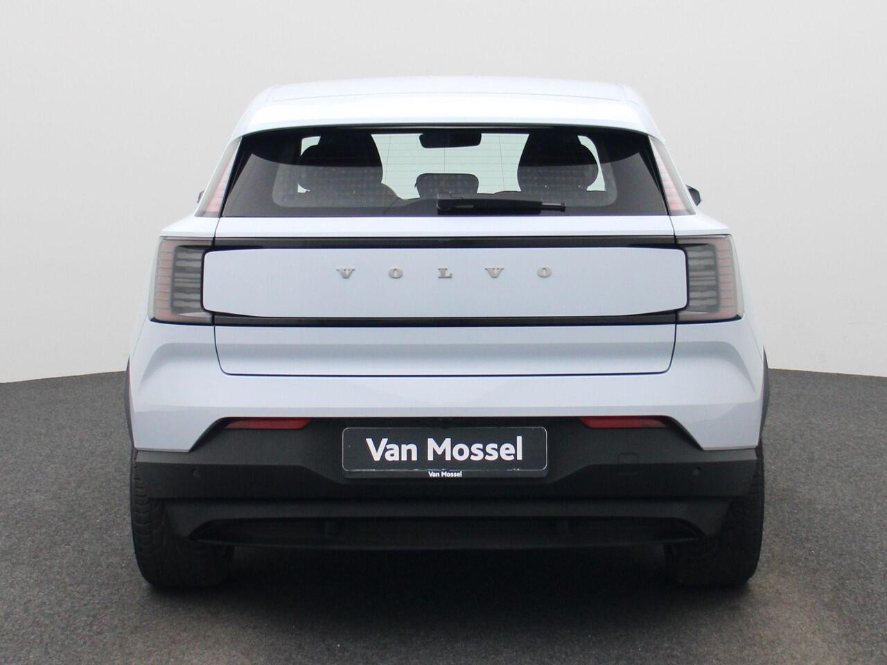 Volvo EX30 Single Motor Core | Google Navigatie | Achteruitrijcamera | Keyless | Adaptive Cruise Control | Apple CarPlay Adroid Auto