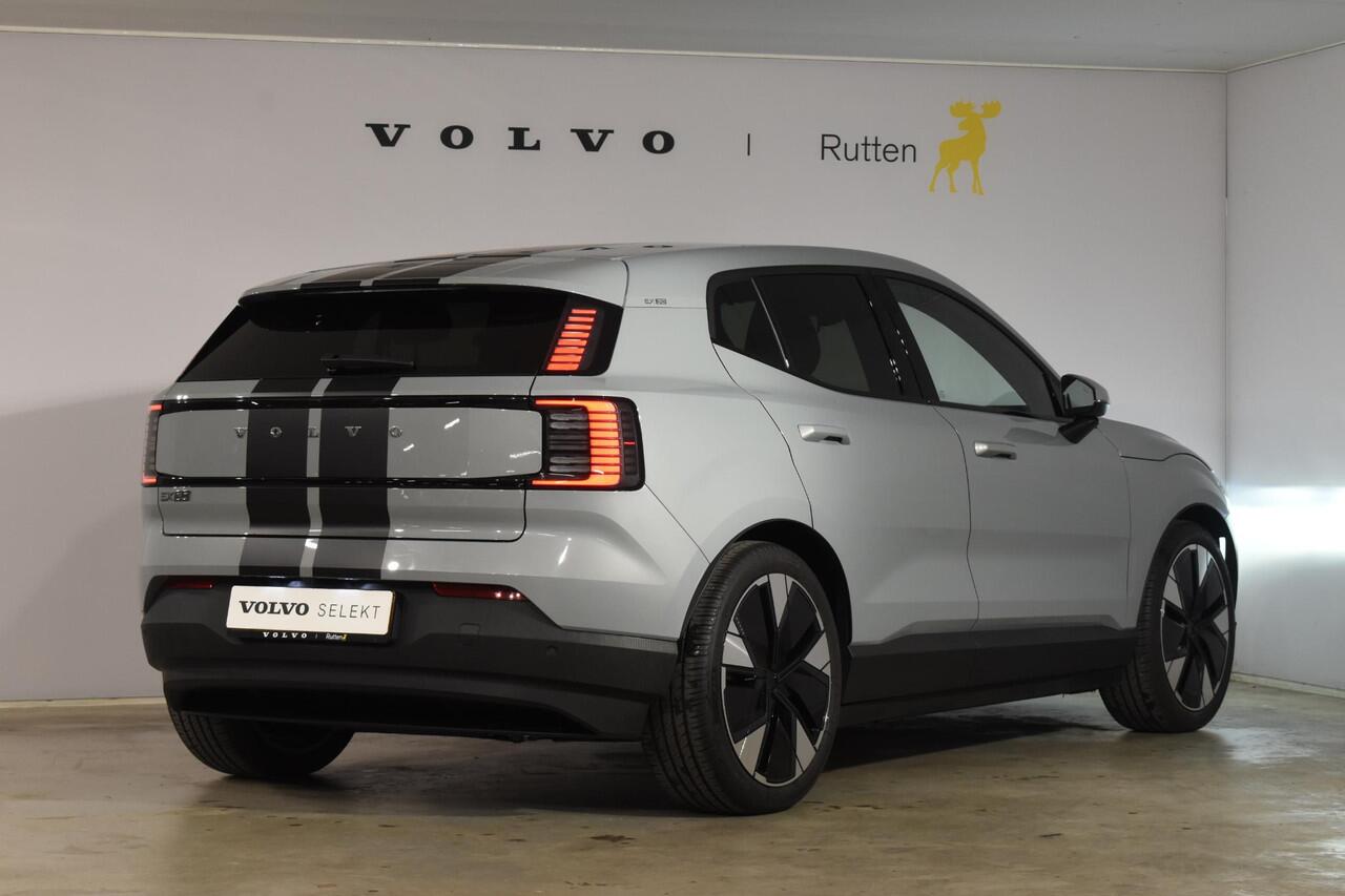 Volvo EX30 272PK Single Motor Extended Range Core / Adaptieve Cruise Control/ Climate Pack / Extra getint glas / Dodehoek Detectie / Parkeersensoren/ Achteruitrijcamera/ Warmtepomp/ Google Services/