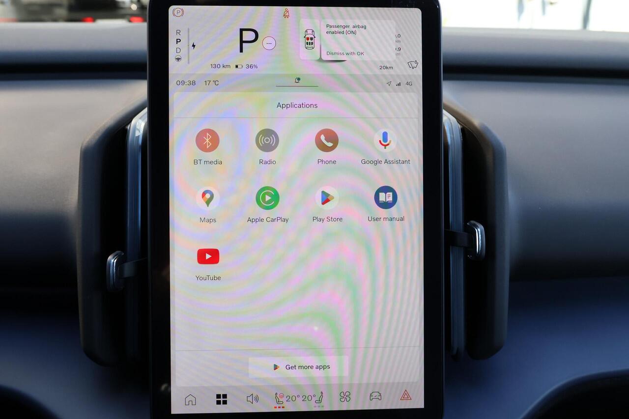 Volvo EX30 Single Motor Extended Range Ultra 69 kWh - 20' LMV - Getint glas v.a. B-stijl - Panoramadak - 360º Camera - Harman Kardon audio - Elektrisch bedienbare voorstoelen - Adaptive Cruise Control - Pilot Assist - BLIS dodehoekassistentie - Keyless Drive - Elekt