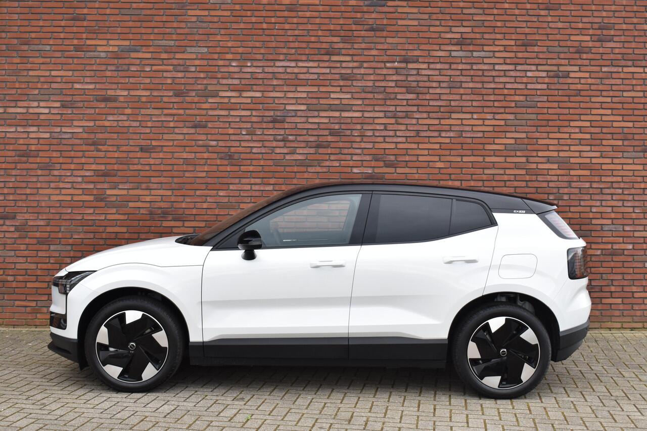 Volvo EX30 Extended Range 272PK Plus | Black Pack | Harman/Kardon |