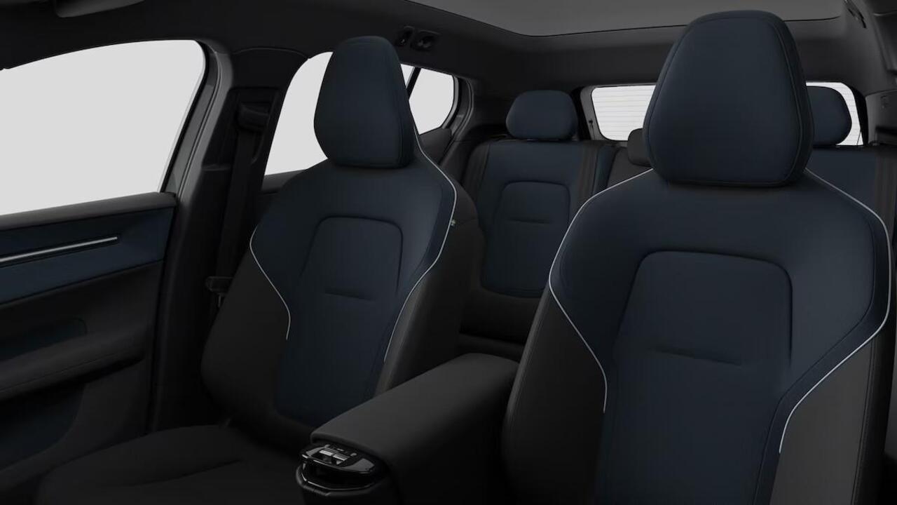 Volvo EX30 Cross Country Twin Motor Performance Ultra 69 kWh