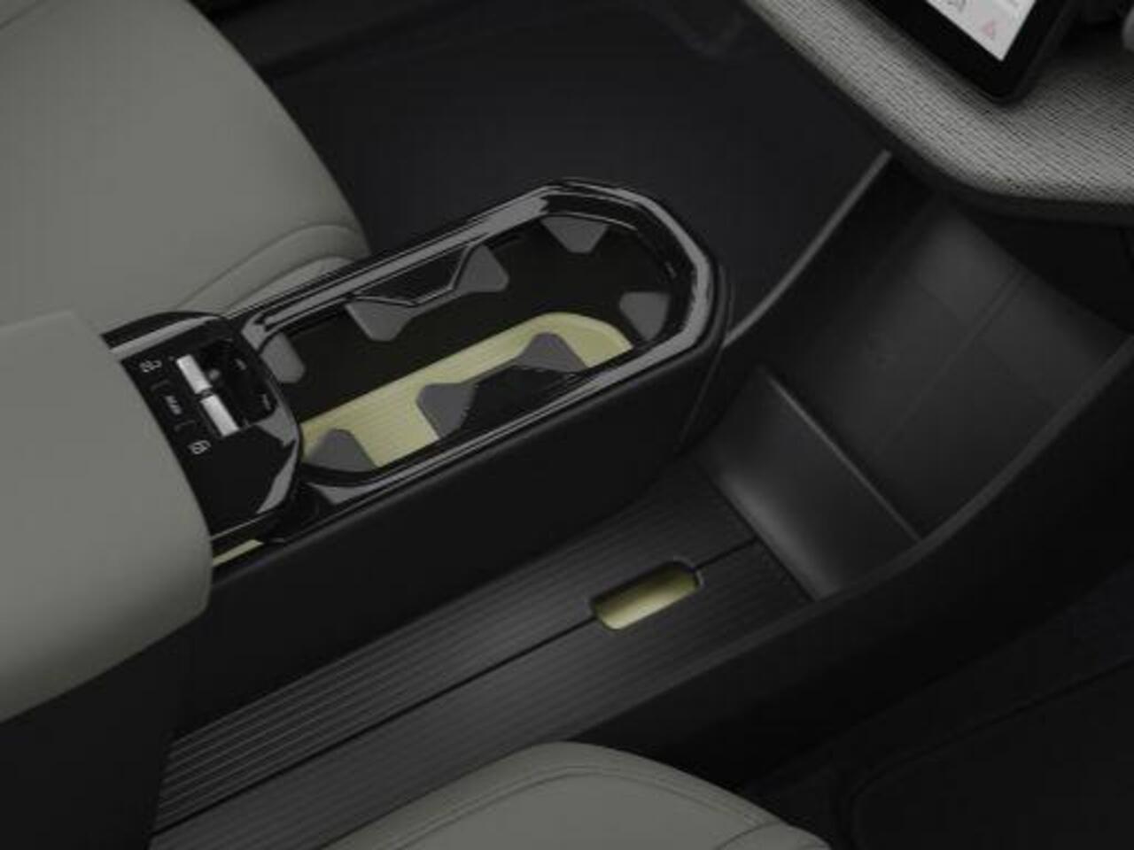 Volvo EX30 Single Motor Extended Range Plus 69 kWh | Privacy Glas | Harman/Kardon | Indigo Interior | Nieuw uit voorraad leverbaar! |