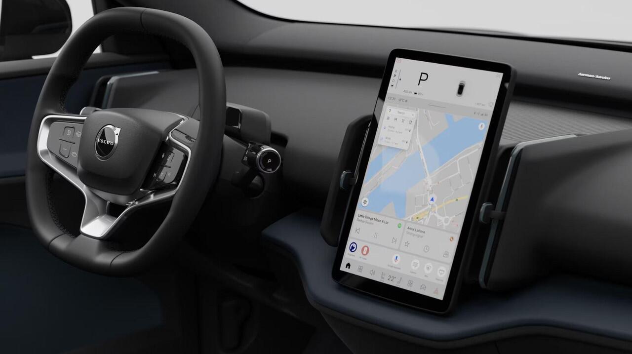 Volvo EX30 272PK Single Motor Extended Range Ultra 69 kWh / Extra getint glas / Climate Pack / Panoramadak / 360 Camera / Elektrisch verstelbare stoelen