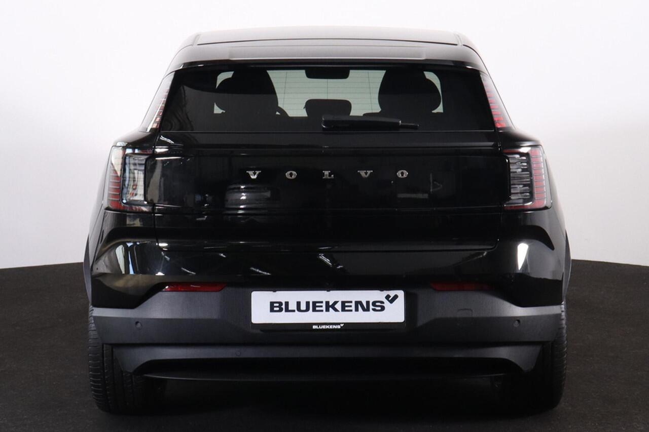 Volvo EX30 Single Motor Extended Range Ultra 69 kWh - 20' LMV - Getint glas v.a. B-stijl - Panoramadak - 360º Camera - Harman Kardon audio - Elektrisch bedienbare voorstoelen - Adaptive Cruise Control - Pilot Assist - BLIS dodehoekassistentie - Keyless Drive - Elekt