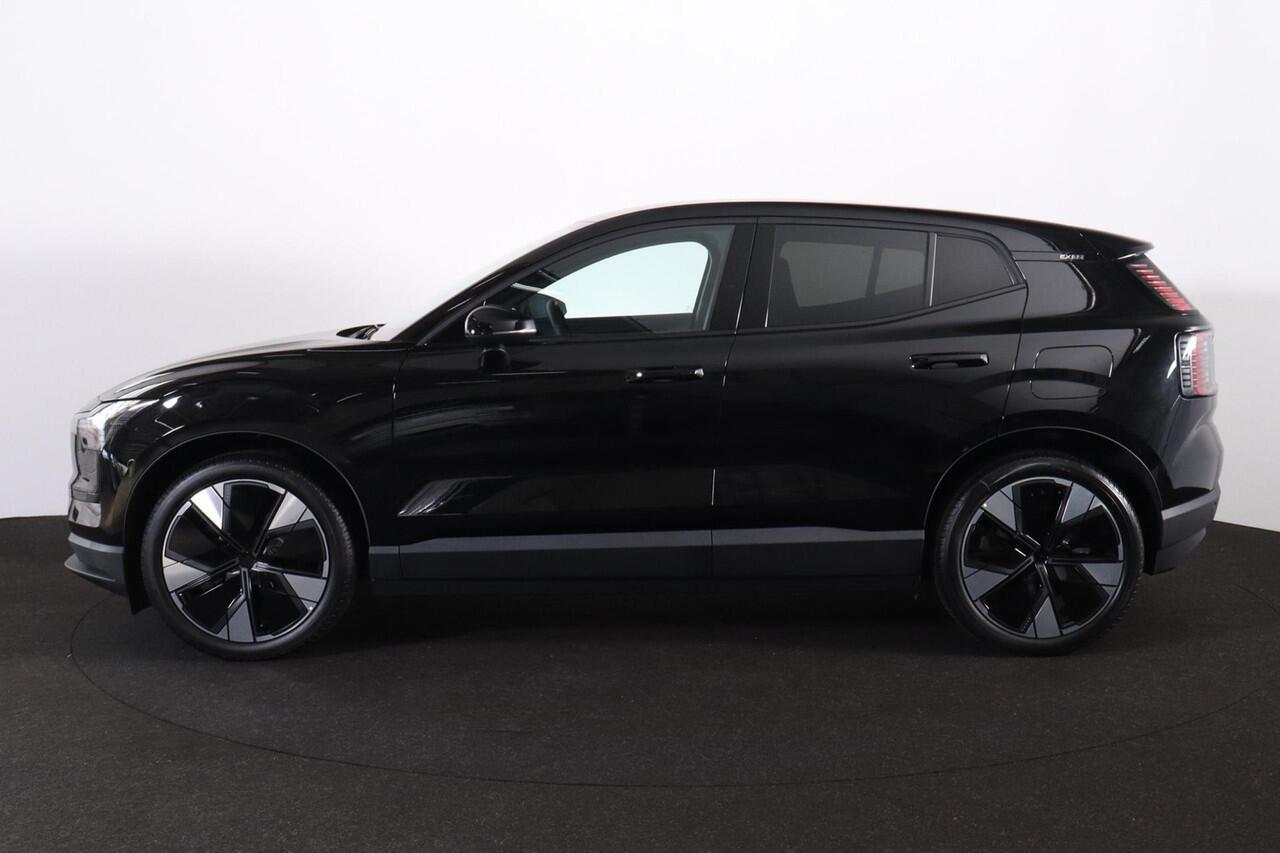 Volvo EX30 Single Motor Extended Range Ultra 69 kWh - 20' LMV - Getint glas v.a. B-stijl - Panoramadak - 360º Camera - Harman Kardon audio - Elektrisch bedienbare voorstoelen - Adaptive Cruise Control - Pilot Assist - BLIS dodehoekassistentie - Keyless Drive - Elekt