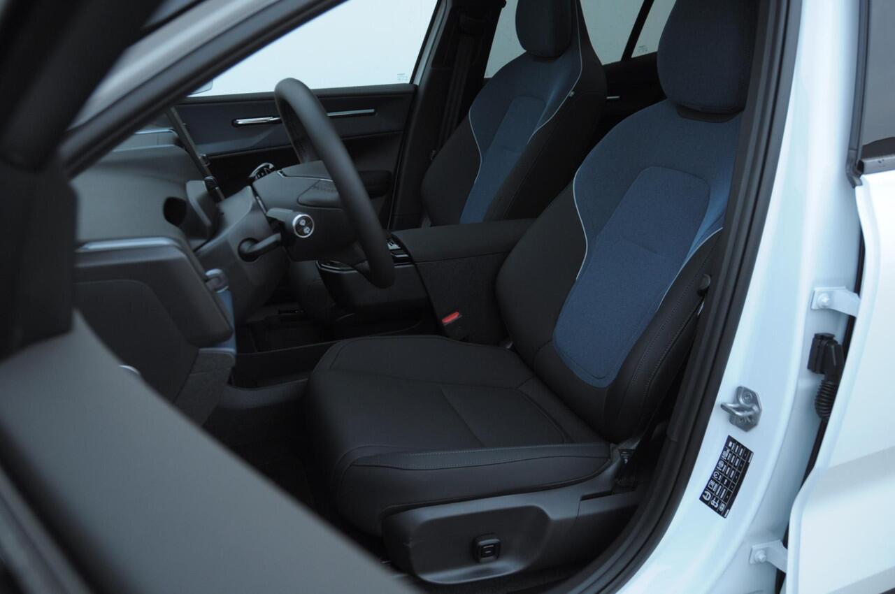 Volvo EX30 Cross Country 428PK Automaat Twin Motor Performance Ultra 69 kWh