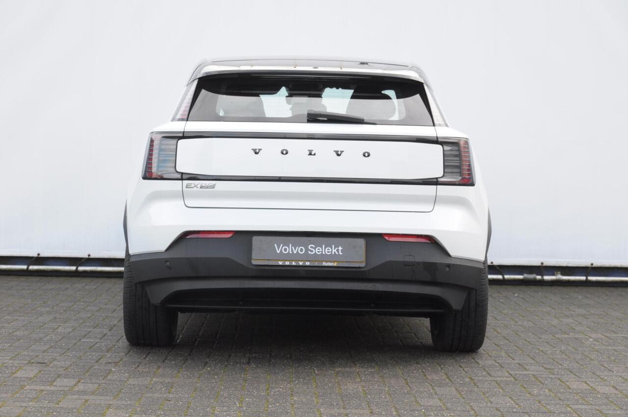 Volvo EX30 272PK Ext. Range Plus / Adaptieve Cruise Control/ Dodehoek Detectie / Parkeersensoren voor en achter/ Achteruitrijcamera/ Warmtepomp/ Google Services/