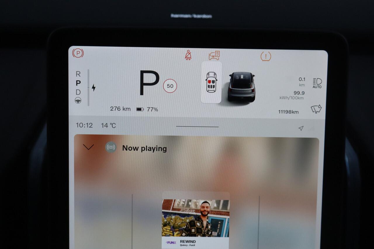 Volvo EX30 Single Motor Extended Range Plus 69 kWh -NL- Auto!! Harmon Kardon I Stoel+Stuur verw I Camera