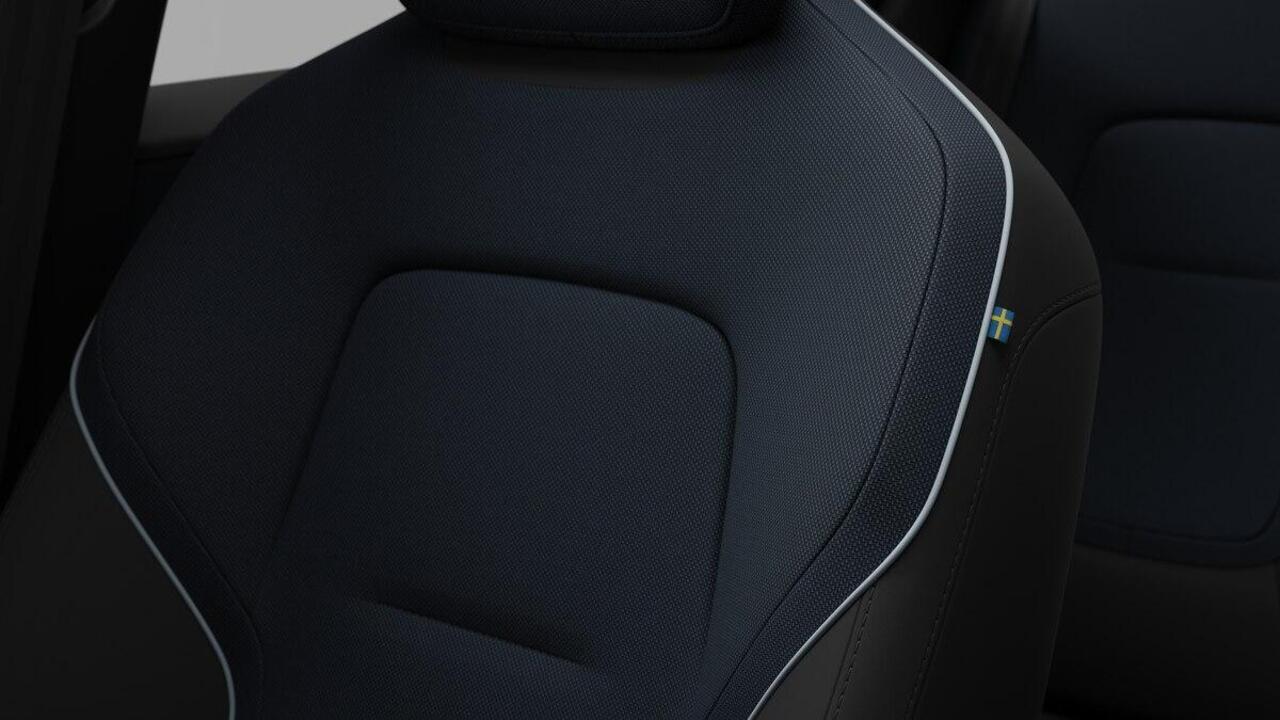 Volvo EX30 Single Motor Extended Range Europa 69 kWh | Verwacht Dec. 2025 | 17% Bijtelling | Elektrisch Verstelbare Voorstoelen | Stoel & Stuurverwarming | Harman Kardon Premium Audio | Elektrische Kofferbak |