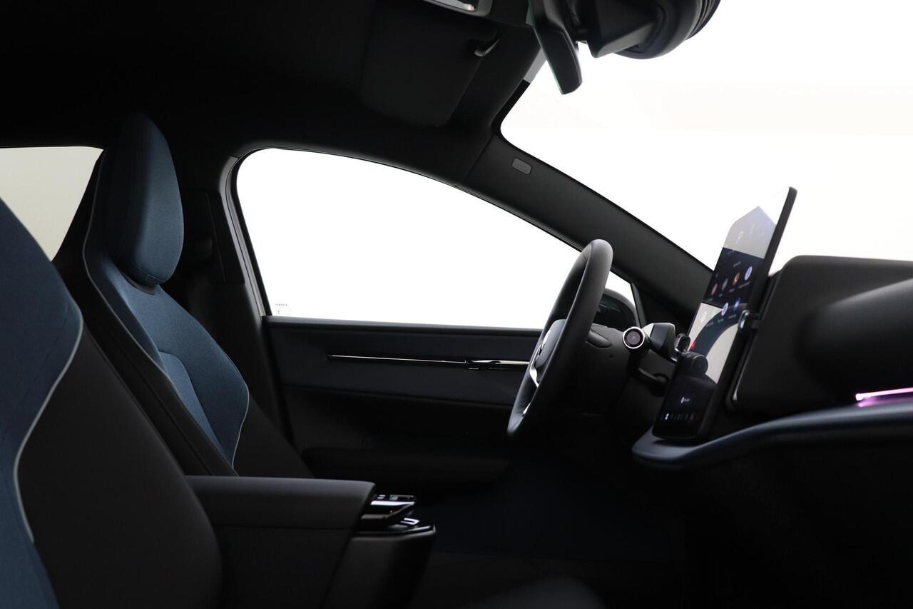 Volvo EX30 SM EXT. RANGE PLUS 69 kWh *FULL HEICO BODYKIT!* -BLACK.BADGE|21"|VERLAAGD|ADAP.CRUISE|CAMERA|CLIMATE
