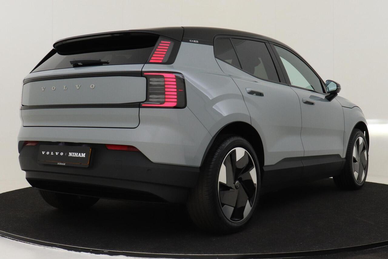 Volvo EX30 SINGLE MOTOR EXTENDED RANGE PLUS 69 kWh -CLIMATE|CARPLAY|CAMERA|ADAP.CRUISE|HARMAN/KARDON|GETINT.GLAS