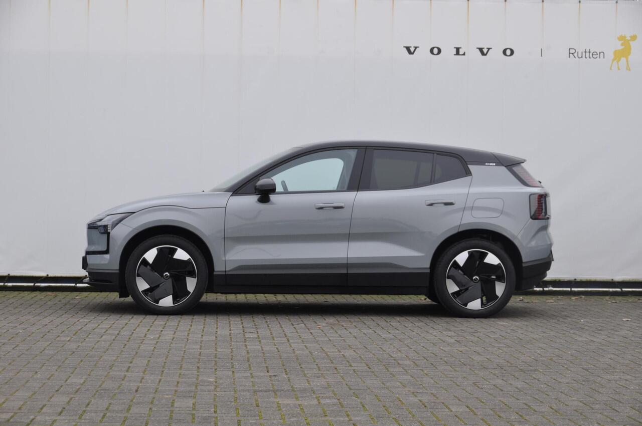 Volvo EX30 272PK Automaat Single Motor Extended Range Plus /Adaptieve Cruise Control/ Dodehoek Detectie / Parkeersensoren voor en achter/ Achteruitrijcamera/ Warmtepomp/ Google Services/