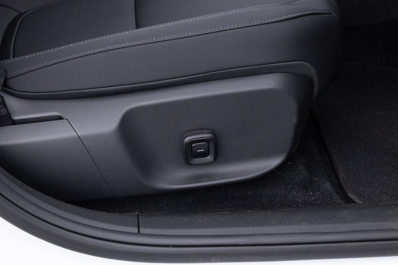 Volvo EX30 Twin Motor Performance Ultra 69 kWh ? 1e Eigenaar