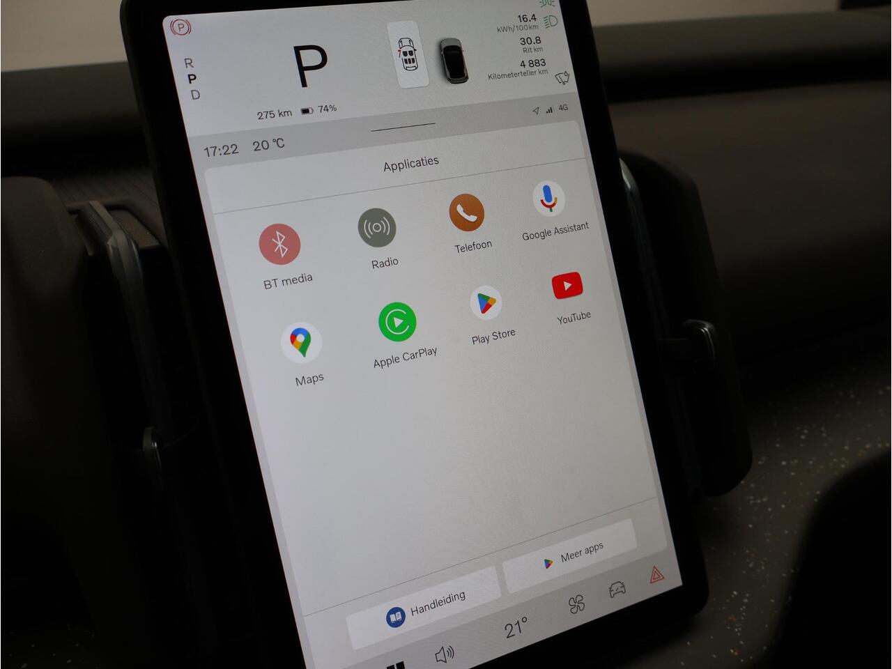 Volvo EX30 Single Motor Extended Range Ultra Automaat / Breeze Blue Interieur / Panoramisch Dak / 360* Camera / Elektrische Stoelen / Harman Kardon / Extra Getint Glas /