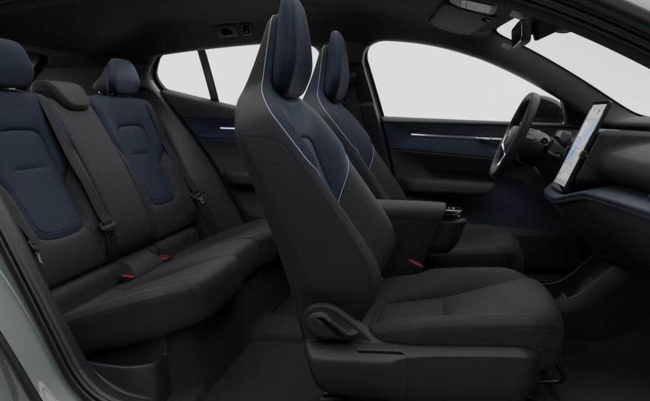 Volvo EX30 272PK Single Motor Extended Range Plus 69 kWh / Nu van ¤ 46.797 voor ¤ 39.297 / Adaptieve Cruise Control / Blis / Getinte ramen vanaf de B-stijl / 19" lichtmetalen velgen / Google infotainment