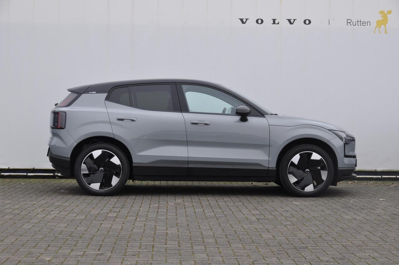 Volvo EX30 272PK Automaat Single Motor Extended Range Plus /Adaptieve Cruise Control/ Dodehoek Detectie / Parkeersensoren voor en achter/ Achteruitrijcamera/ Warmtepomp/ Google Services/