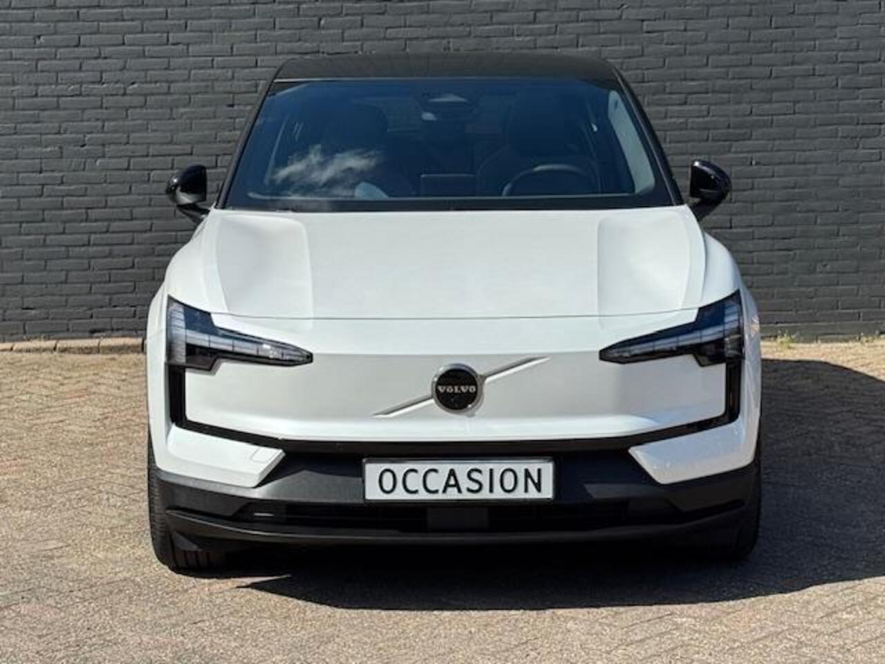 Volvo EX30 Single Motor Extended Range Ultra 69 kWh , 272pk I PANORAMADAK I RIJKLAAR !! Cat.prijs ¤ 46.900