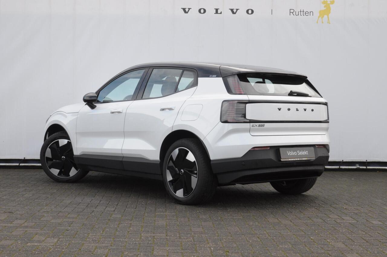 Volvo EX30 272PK Ext. Range Plus / Adaptieve Cruise Control/ Dodehoek Detectie / Parkeersensoren voor en achter/ Achteruitrijcamera/ Warmtepomp/ Google Services/