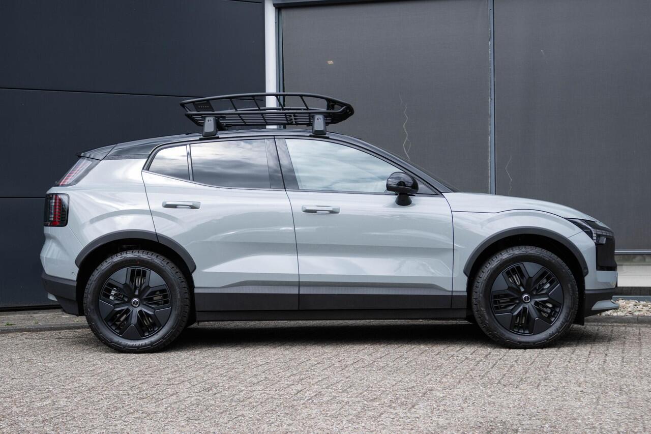Volvo EX30 Cross Country Twin Motor Performance Ultra 69 kWh Panoramadak | Google Navigatie | Verwarmbare voorstoelen | Elektrische Stoelverstelling | 360 graden camera | Cross Country Experience-pakket |