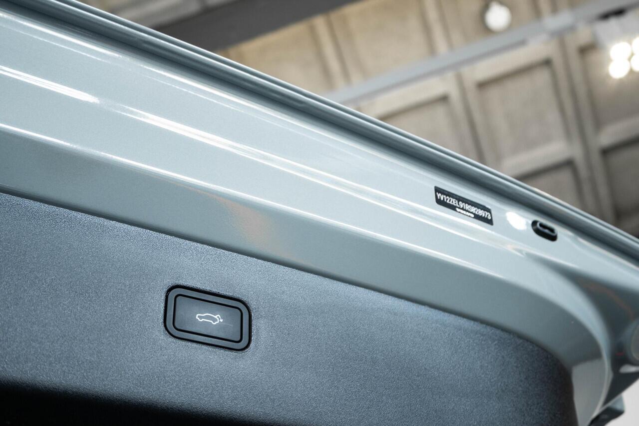 Volvo EX30 Single Motor Extended Range Plus 69 kWh | | Getint Glas Achter | Adaptieve Cruise Control | Keyless Entry | Parkeersensoren | Dodehoekdetectie Met Correctie | Apple Carplay/Android Auto | Rijstrooksensor Met Correctie