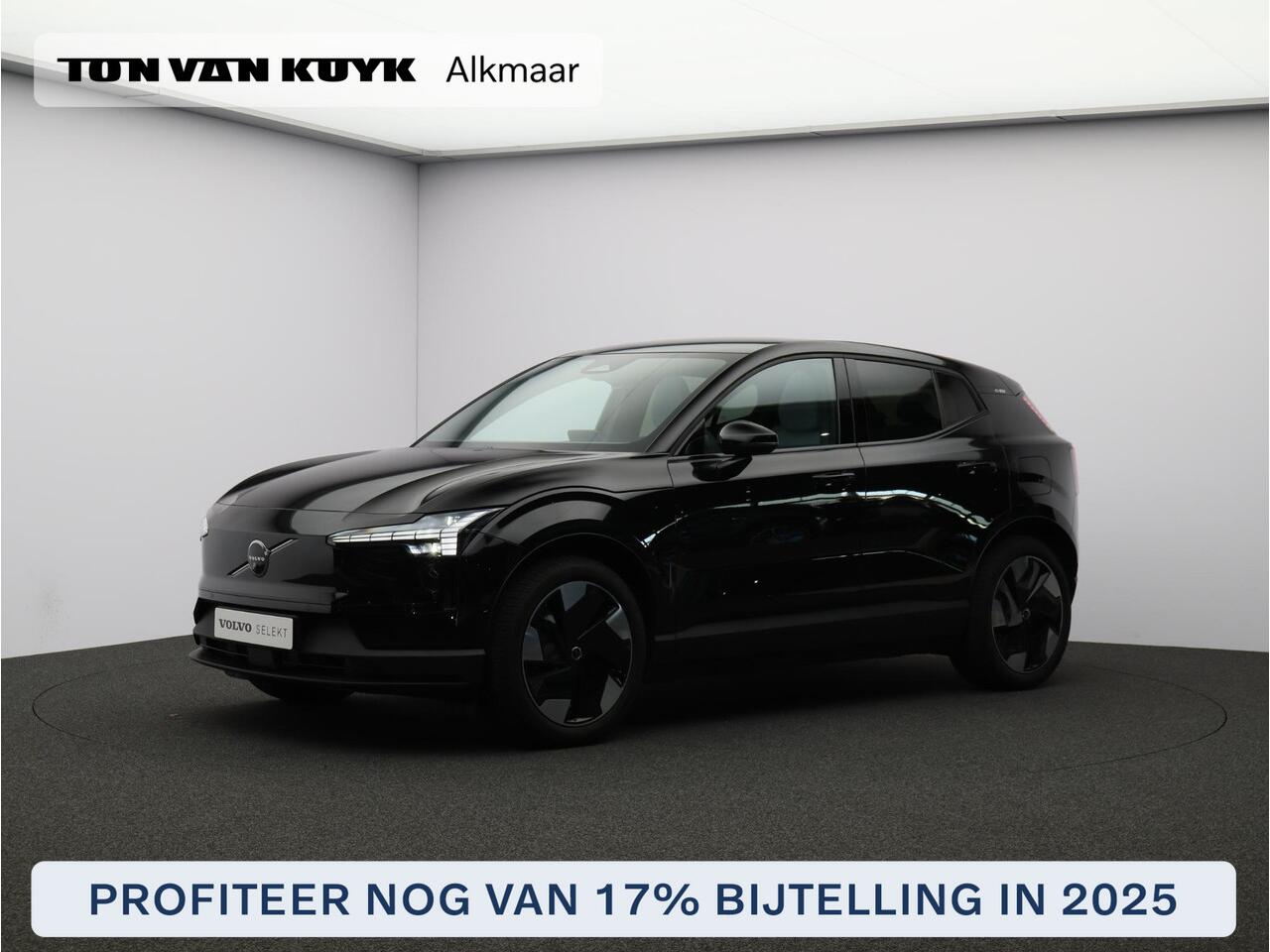 Volvo EX30 Single Motor Extended Range Ultra Automaat / Breeze Blue Interieur / Panoramisch Dak / 360* Camera / Elektrische Stoelen / Harman Kardon / Extra Getint Glas /