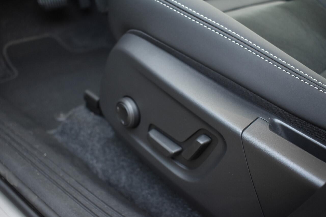 Volvo EX40 Extended Range 252PK Ultra 82 kWh | Demo deal |