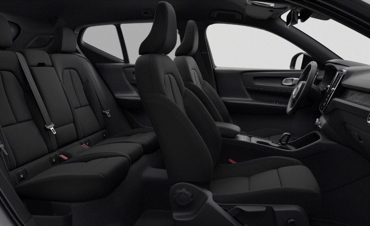 Volvo EX40 252PK Single Motor Extended Range 82 kWh Business Edition/ Navigatie / Camera / Stuur & Stoelverwarming / Harman Kardon / Getinte Ramen / LM Velgen /