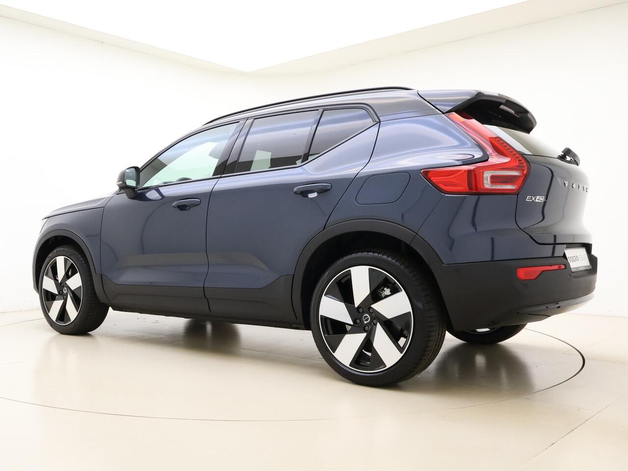 Volvo EX40 Twin Motor Ultra / 17% Bijtelling / NIEUW / DIRECT LEVERBAAR / MY26 / 20'' / Extra getint glas / Denim Blue /