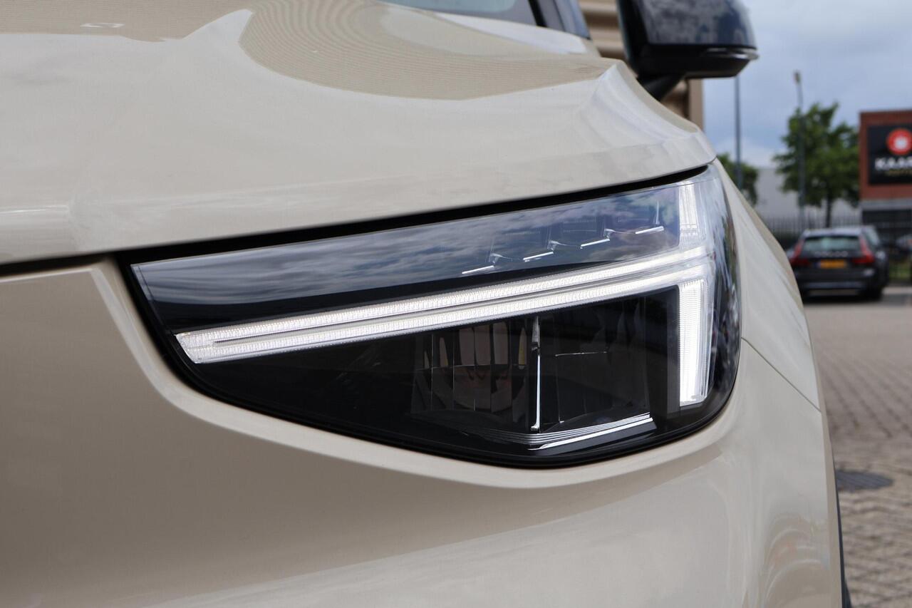 Volvo EX40 Single Motor Extended Range Plus 82 kWh | 20" Black Edition wielen | Memory stoelen elektr. bedienbaar | Pilot assist
