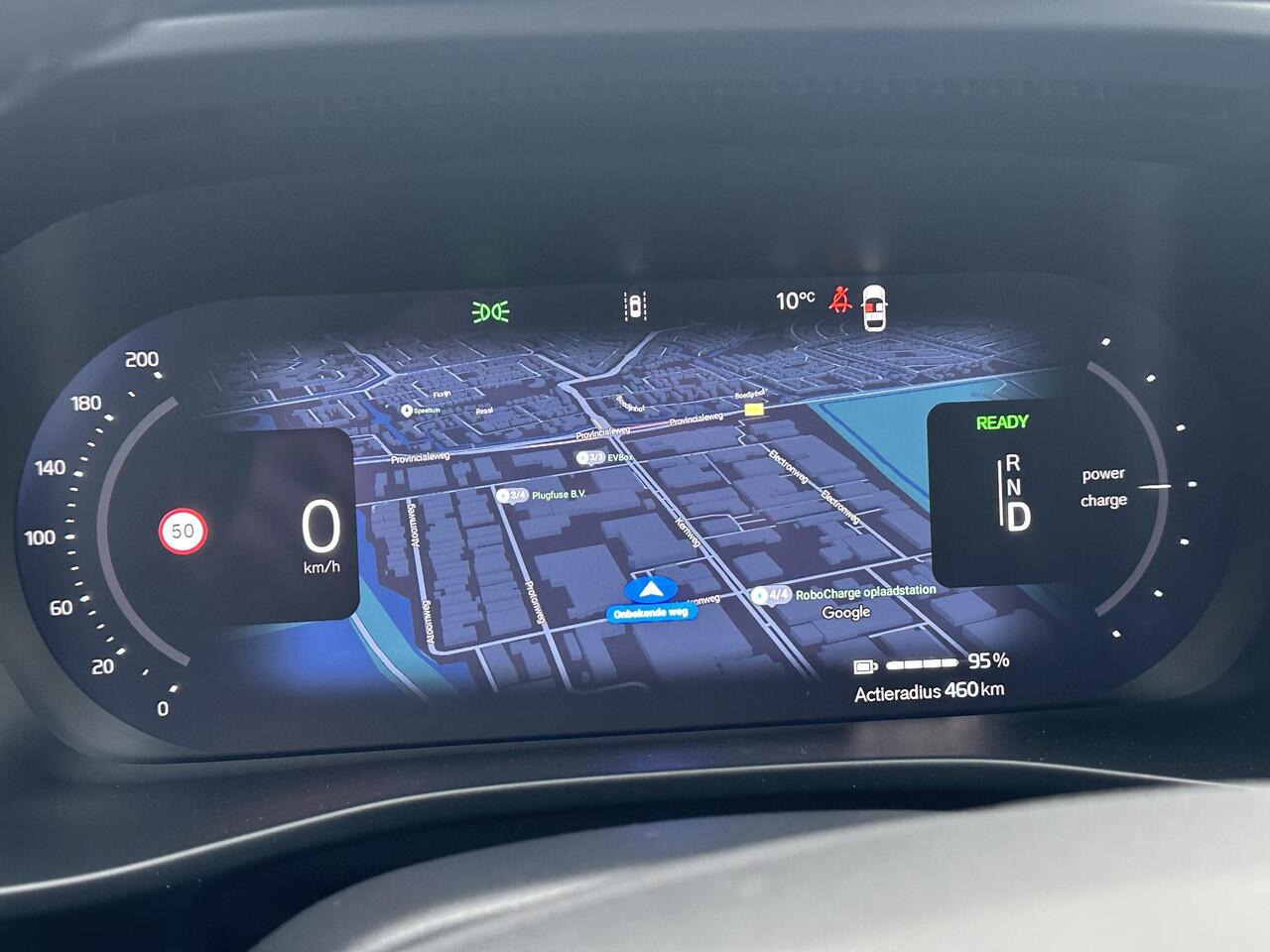 Volvo EX40 Single Motor Extended Range Plus 82 kWh climate line/ extra getint glas/ zwart dak/ all seasonbanden