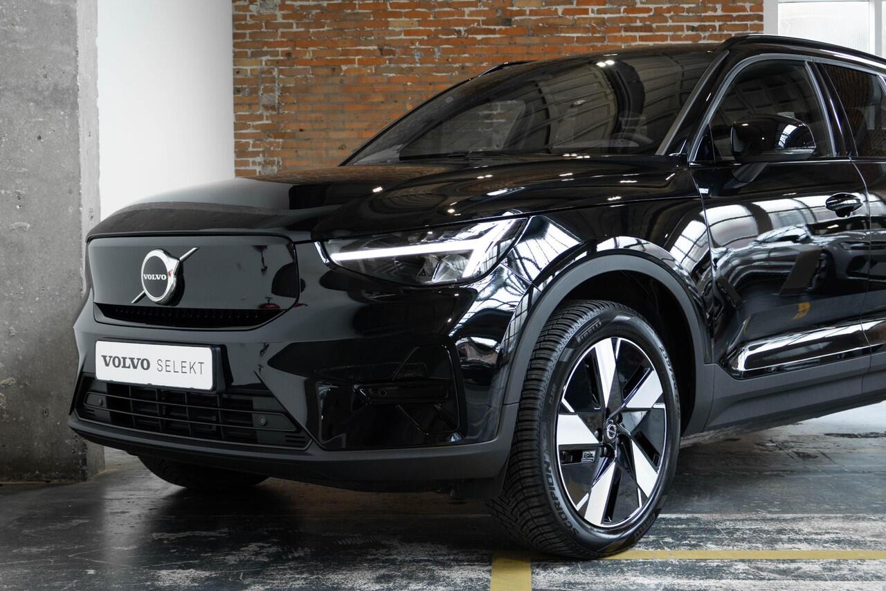 Volvo EX40 Single Motor Extended Range Plus 82 kWh | Stoelverwarming | Google infotainment | Adaptive Cruise Control | Parkeercamera | Harman Kardon Premium Audio | Warmtepomp | Parkeersensoren voor + achter