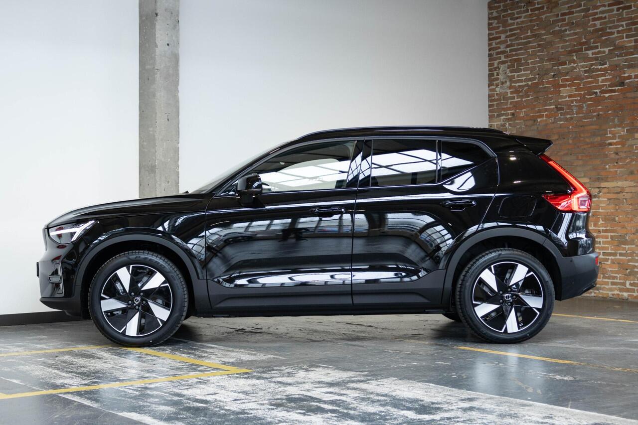 Volvo EX40 Single Motor Extended Range Ultra | Panoramadak | Verwarmbare voorstoelen&stuurwiel | Premium audio by Harman Kardon | Apple carplay/Android auto | Adaptive cruise control | Elektrisch Verstelbare Voorstoelen | 360º Camera | Warmtepomp