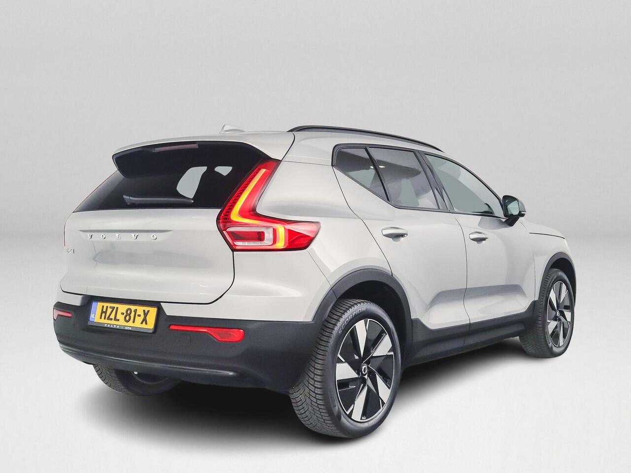 Volvo EX40 Single Motor Extended Range Plus 82 kWh | Stoel- en stuurverwarming | Getint glas