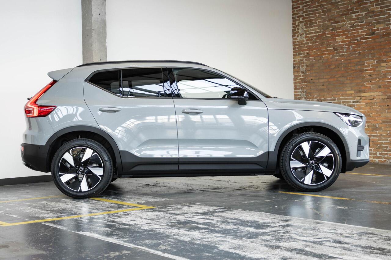 Volvo EX40 Single Motor Extended Range Business Edition | Direct Beschikbaar | Stoel/Stuurverwarming | Warmtepomp | Adaptieve Cruise Control | Dodehoekwaarschuwing | 360º Camera | Harman Kardon Premium Audio |