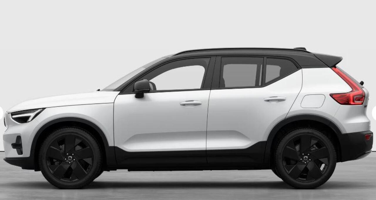 Volvo EX40 252PK Single Motor Extended Range 82 kWh Plus Black Edition / Lounge Pakket / Panoramadak / Extra getint glas / Dak in Black stone / 20'' velgen