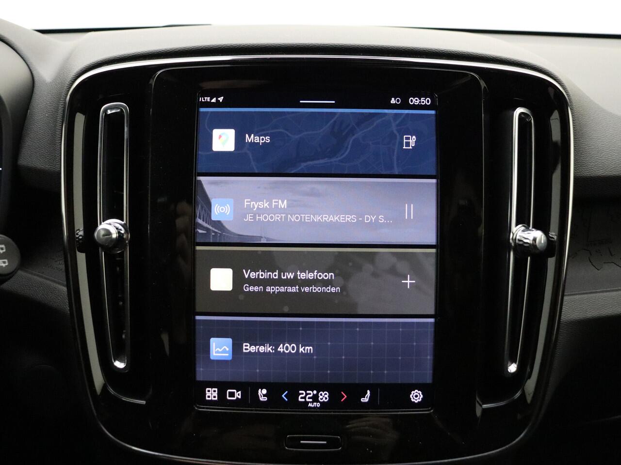 Volvo EX40 Extended Range Core / Adapt. Cruise / BLIS / 360 Camera / Stoel + Stuurw. verwarming / getint glas / 19'' Velgen /