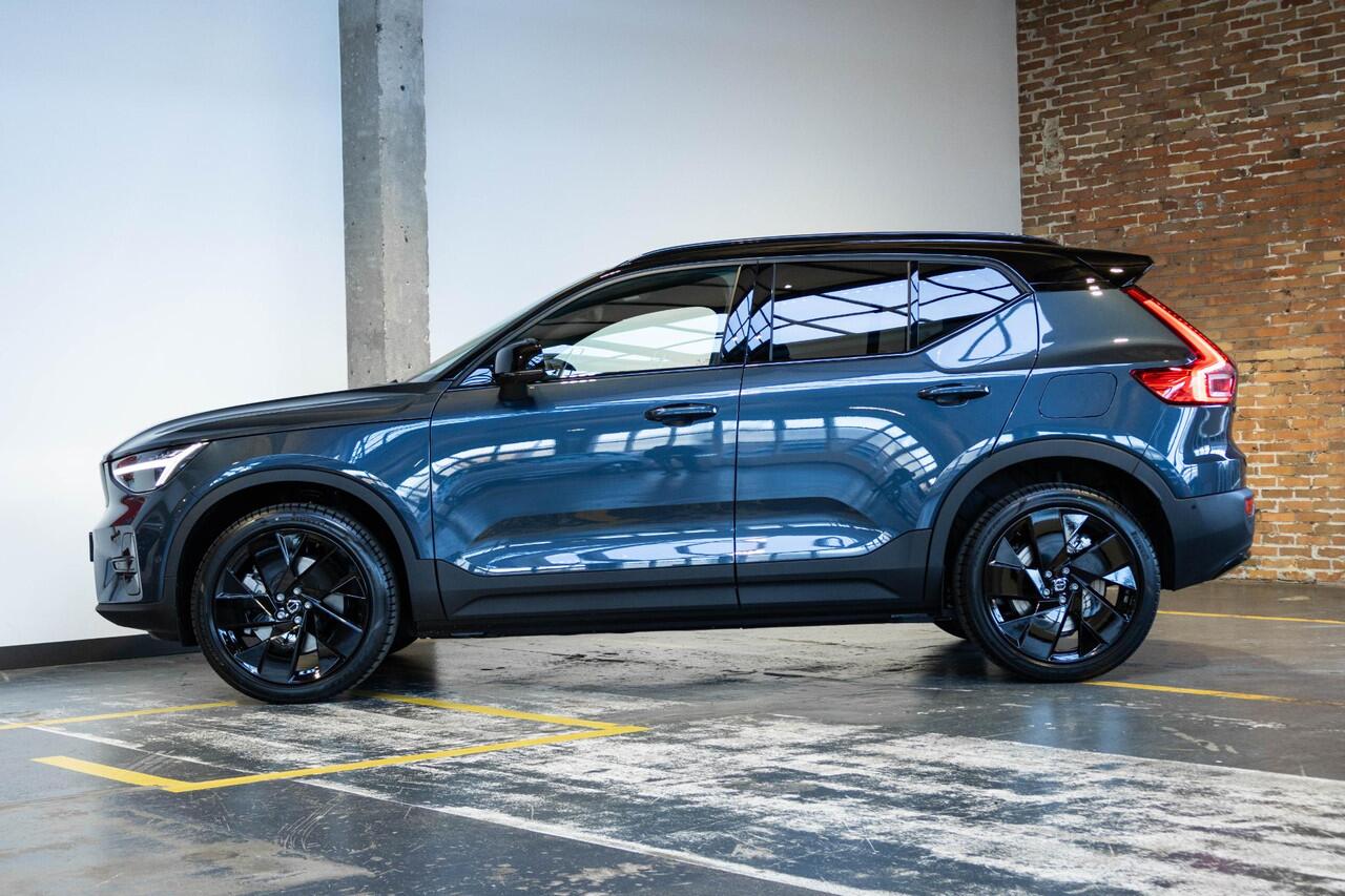 Volvo EX40 Single Motor Extended Range Ultra Black Ed. | Panoramadak | Verwarmbare voorstoelen&stuurwiel | | Premium audio by Harman Kardon | Elektrisch Verstelbare Voorstoelen | 360º Camera | Warmtepomp |