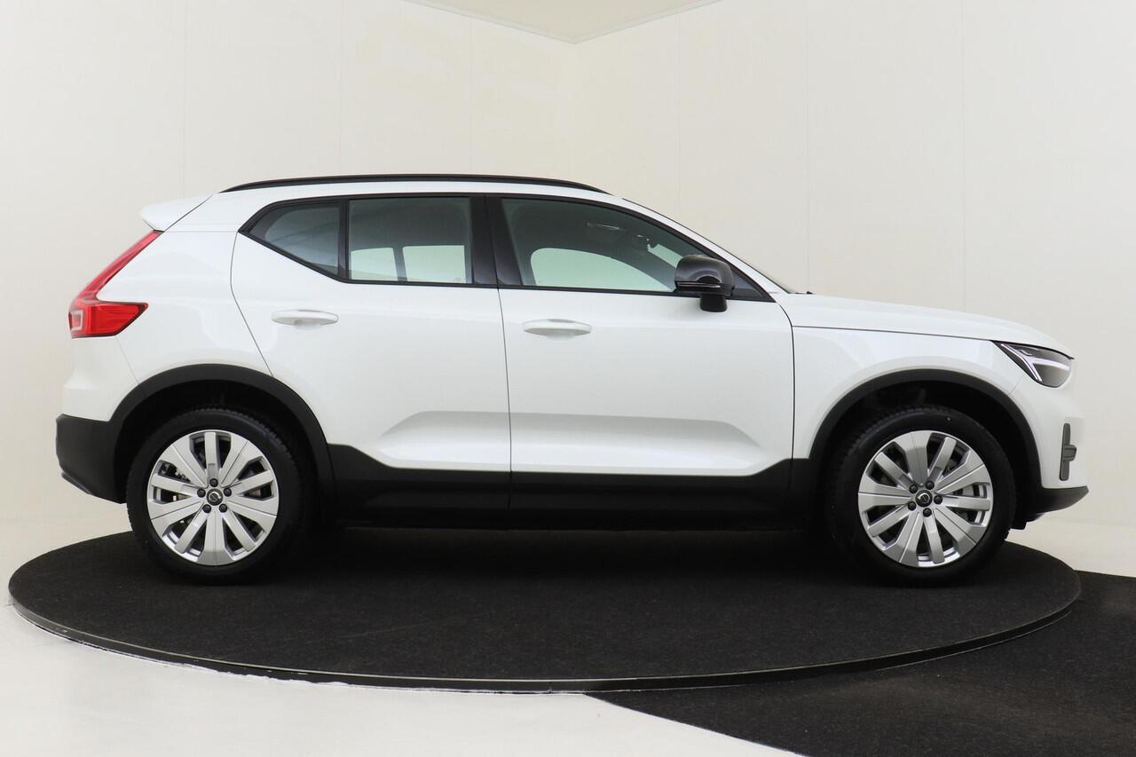 Volvo EX40 SINGLE MOTOR CORE 70 kWh -CLIMATE|TREKHAAK|CAMERA|GOOGLE