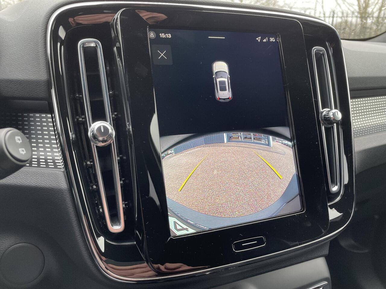 Volvo EX40 Single Motor Extended Range Plus Verwarmbare voorstoelen&stuurwiel | Premium audio by Harman Kardon | Adaptive cruise control | Keyless | Warmtepomp | 360 graden camera | 20 inch Lichtmetalen velgen