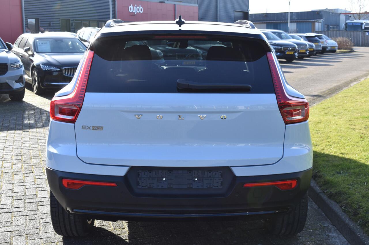 Volvo EX40 Extended Range 252PK Plus 82KWH | 3000,- voorraadkorting | Visual park assist | Extra getint glas achter | Climate pack